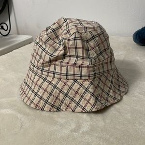 Plaid bucket hat